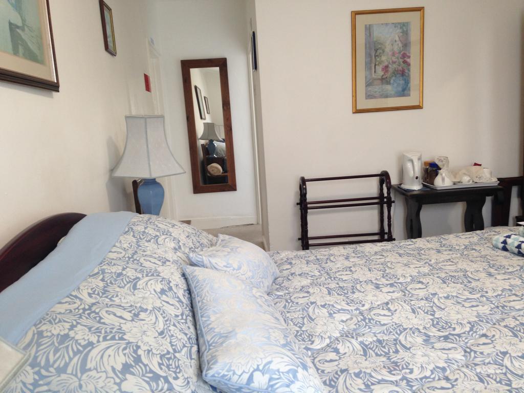 The Old Bakehouse Bed and Breakfast Colyton Exterior foto